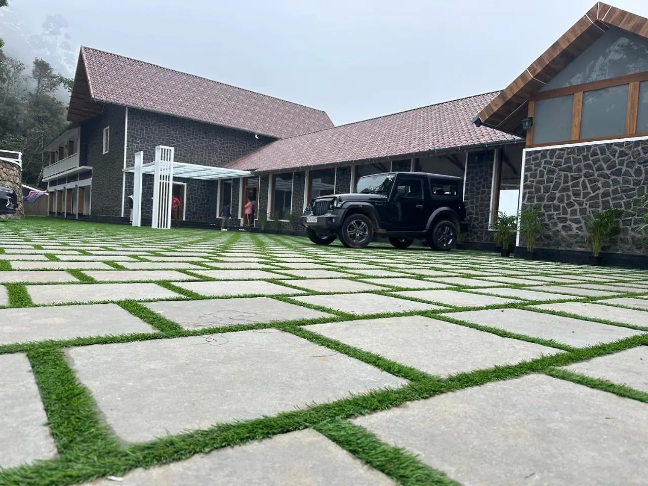 Hotel The Teatree Munnar Suryanelli